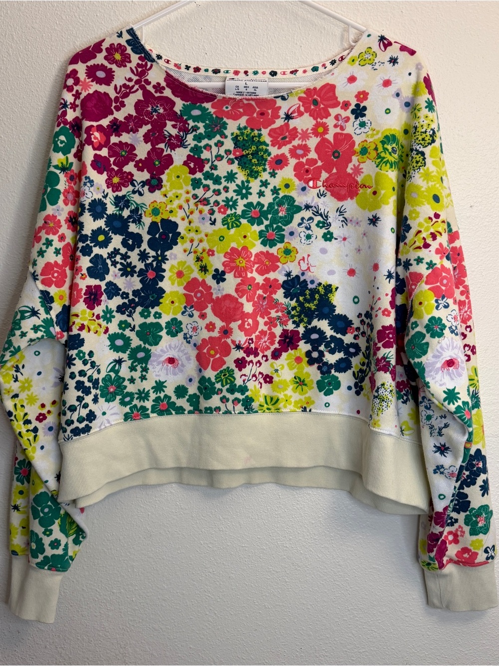 Champion White w/ colorful Floral Print Cropped Crewneck Sweatshirt sz L